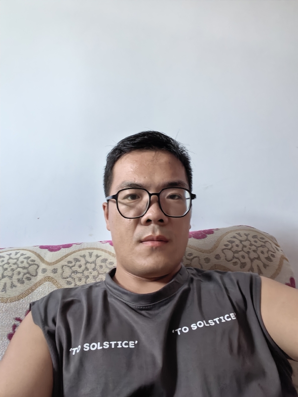 卫TF的第三张照片--泰州相亲服务中心