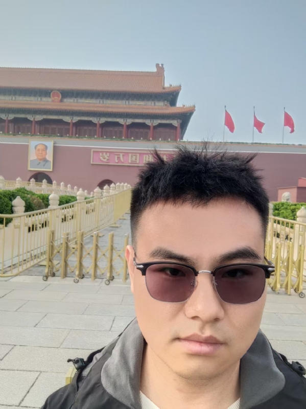 喧嚣的风的第一张照片--泰州相亲服务中心