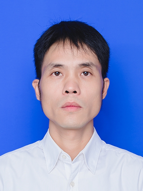 魅力中年的第一张照片--泰州相亲服务中心