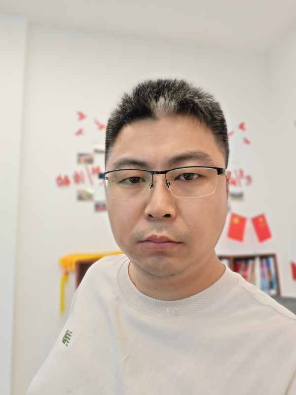 苦海寻舟的第一张照片--泰州相亲服务中心