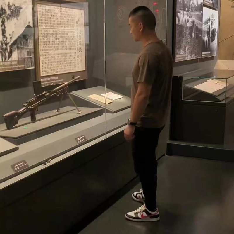 霸气的第一张照片--泰州相亲服务中心