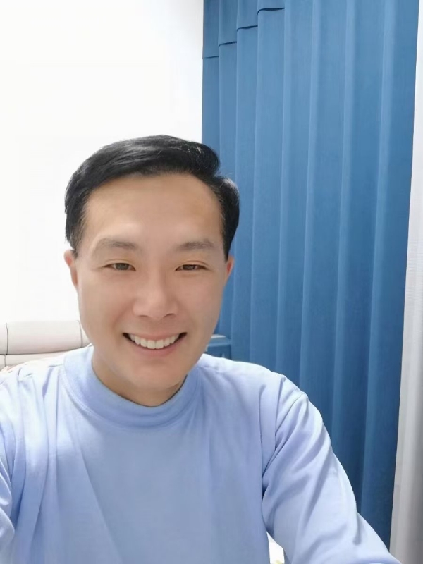 枫叶的第三张照片--泰州相亲服务中心