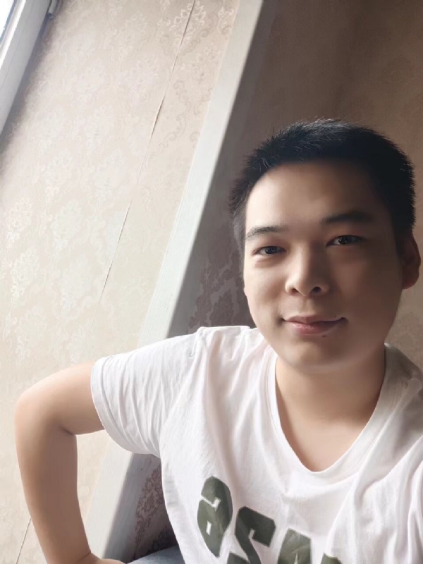 开心怪兽的第一张照片--泰州相亲服务中心