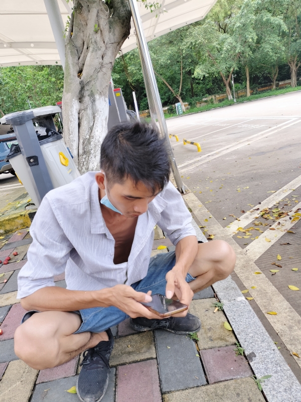 太累了的第一张照片--泰州相亲服务中心