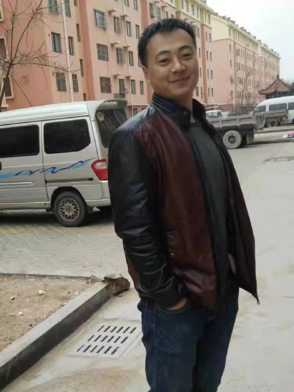 云淡风轻的第一张照片--泰州相亲服务中心