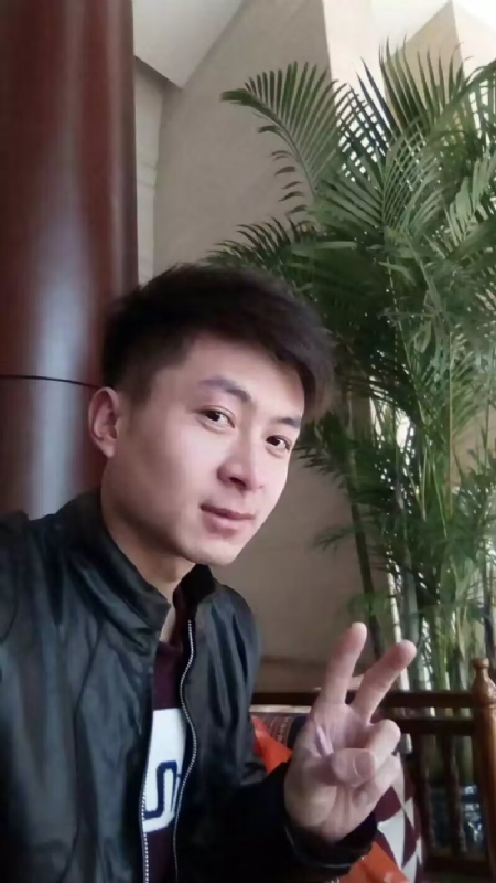 蓝锋的第一张照片--泰州相亲服务中心