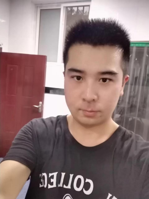 89WANG的第一张照片--泰州相亲服务中心