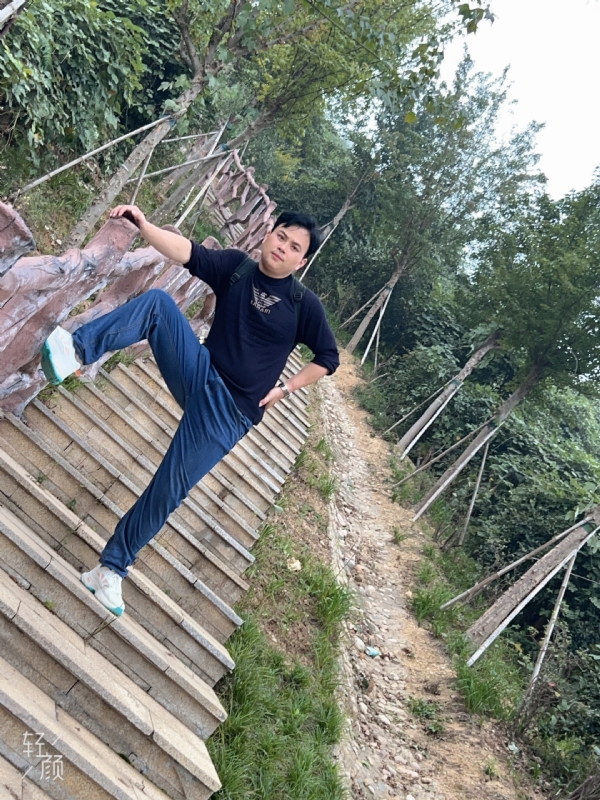 择一人白头偕老的第二张照片--泰州相亲服务中心