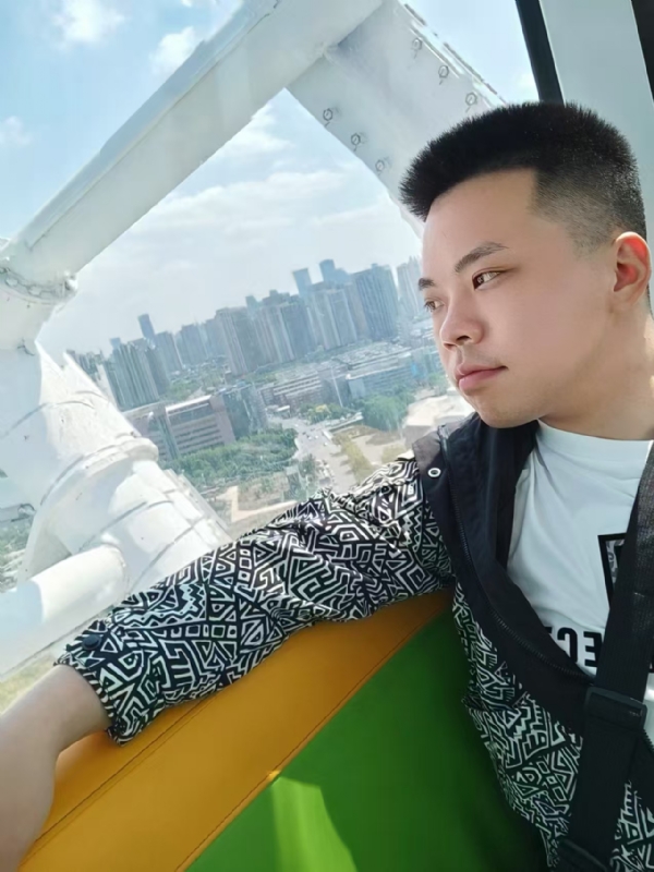 唐山相亲的第一张照片--泰州相亲服务中心