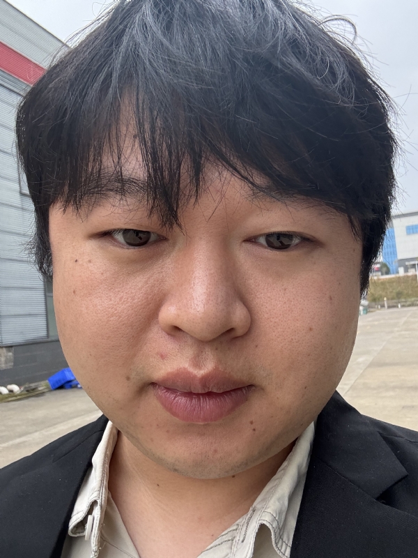 晴天的第二张照片--泰州相亲服务中心