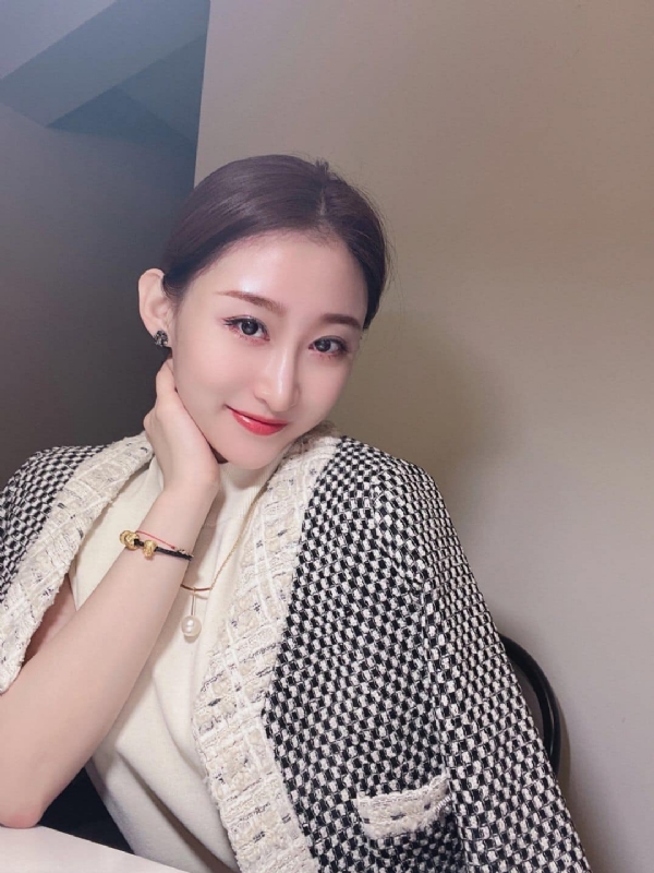 袁梓怡的第二张照片--泰州相亲服务中心