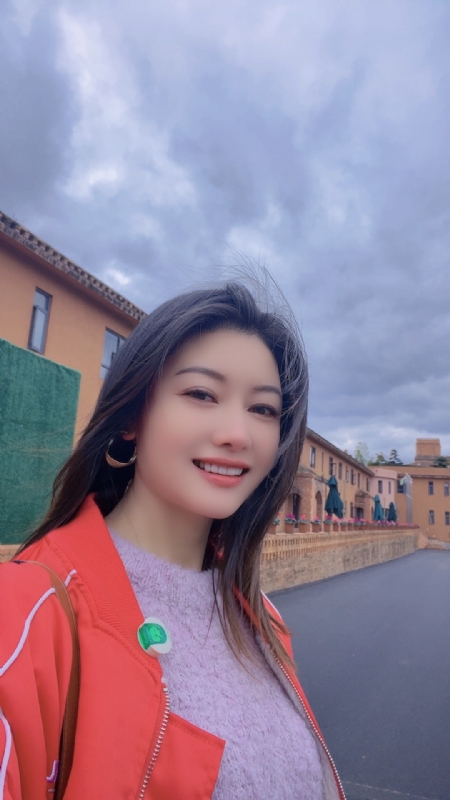 安妮的第一张照片--泰州相亲服务中心