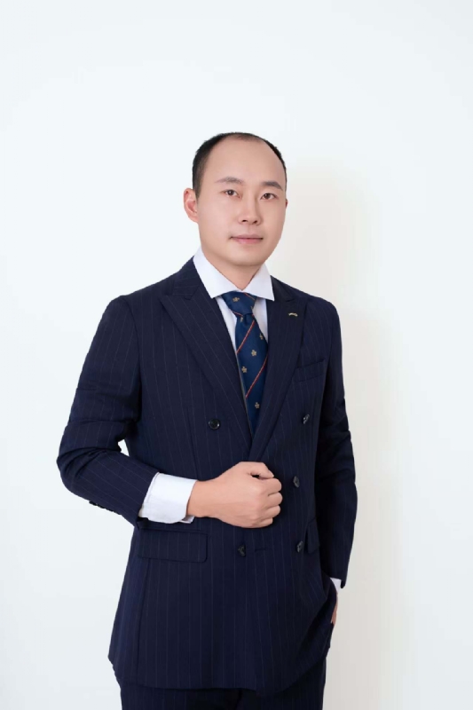 前程似锦的第一张照片--泰州相亲服务中心