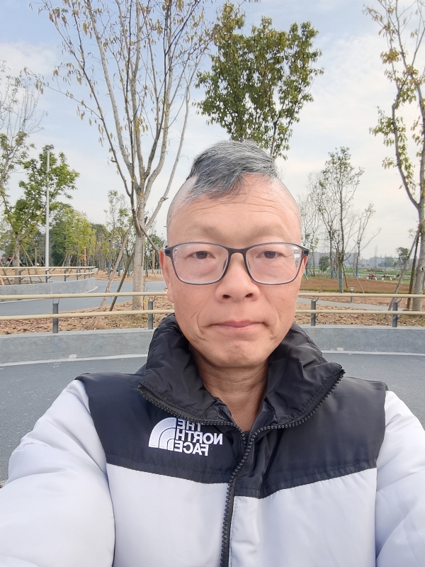 做喜欢的事的第一张照片--泰州相亲服务中心