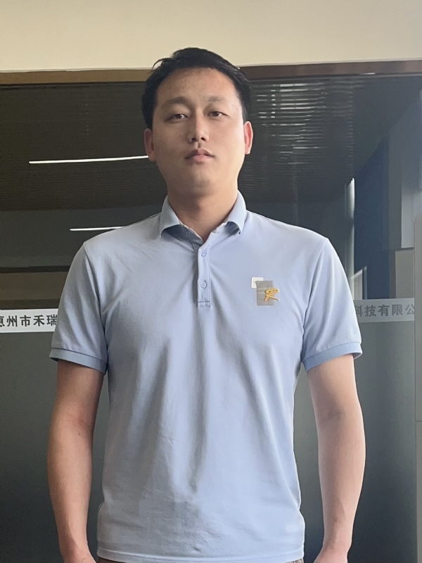 鹊桥的第一张照片--泰州相亲服务中心