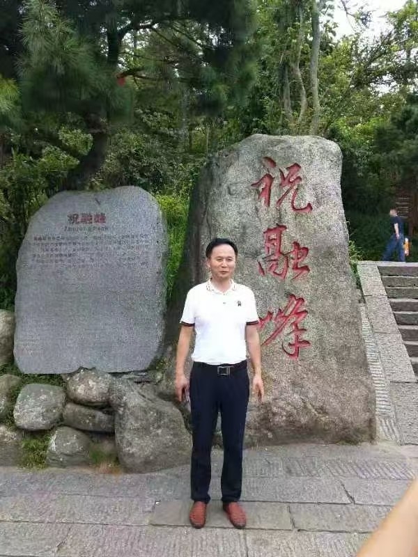 真诚的第三张照片--泰州相亲服务中心