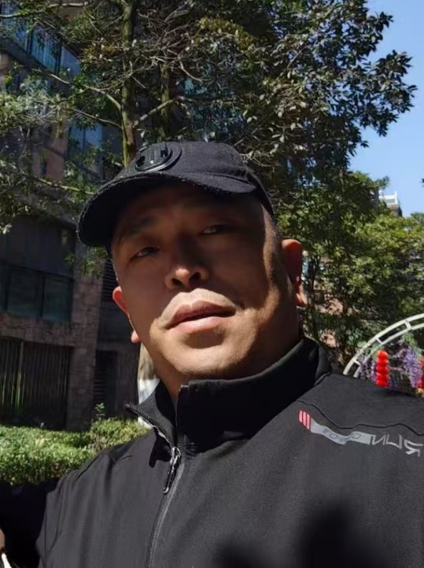 蓝色海洋的第一张照片--泰州相亲服务中心