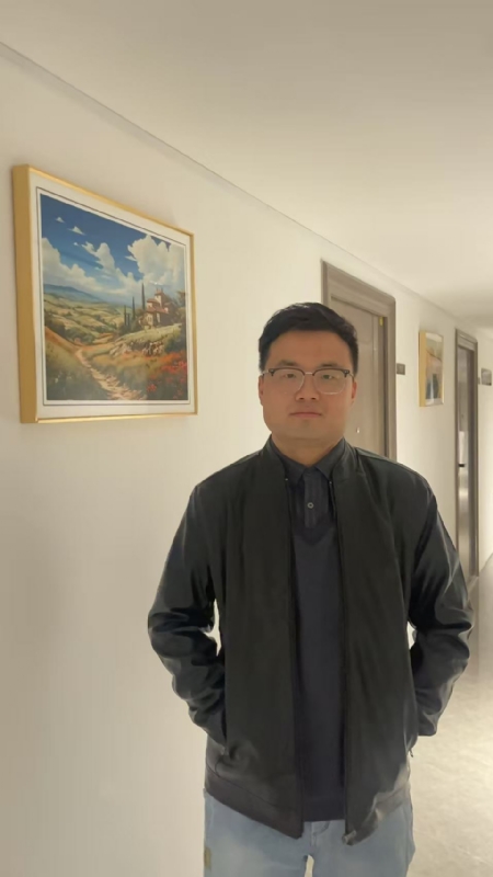 半瓶子的第四张照片--泰州相亲服务中心