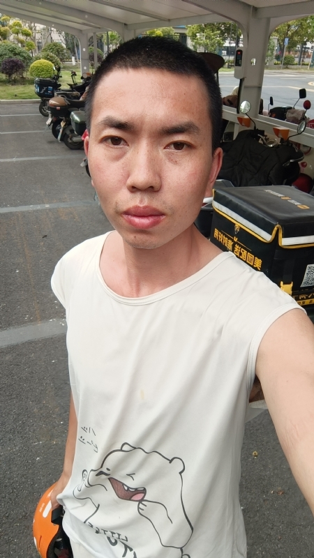 想找个女朋友的第一张照片--泰州相亲服务中心