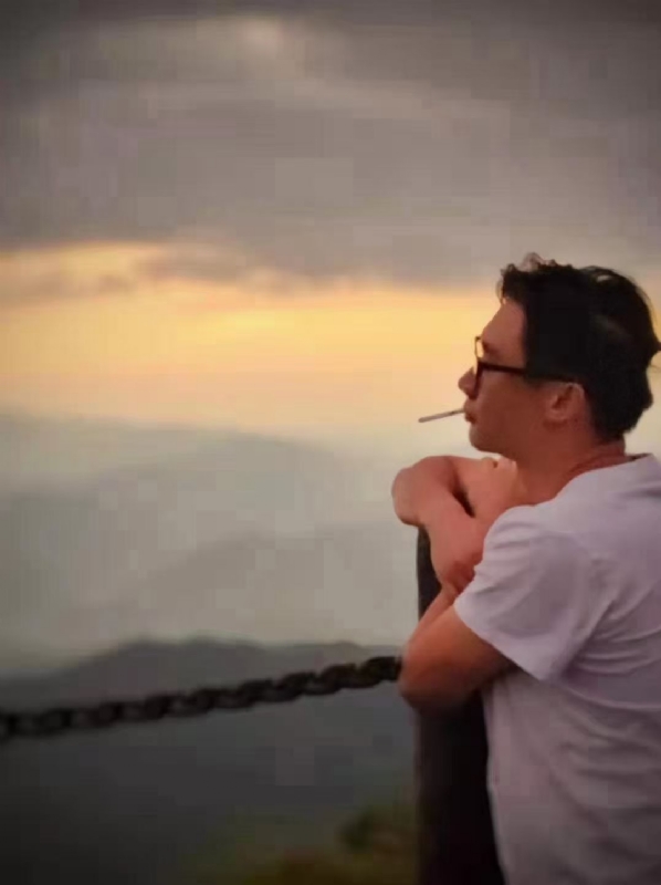心有山海静而无边的第二张照片--泰州相亲服务中心