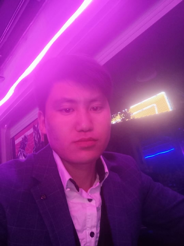 贾建的第一张照片--泰州相亲服务中心